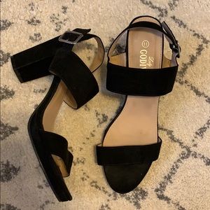 Black Suede Pump Heels - size 11